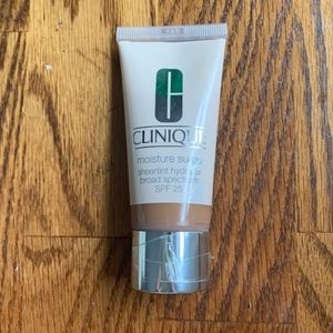 Clinique sheertint moisture surge